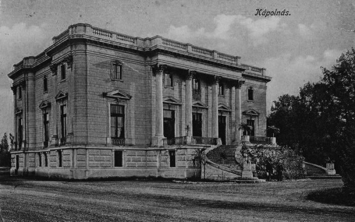 CATSELUL CAPÂLNAȘ MICUL TRIANON