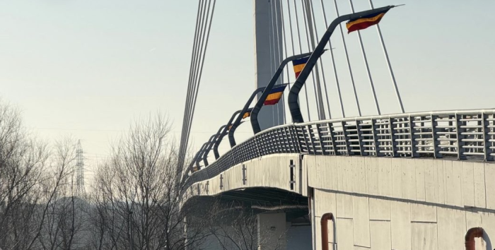 podul strâmb al lui Călin Bibarț