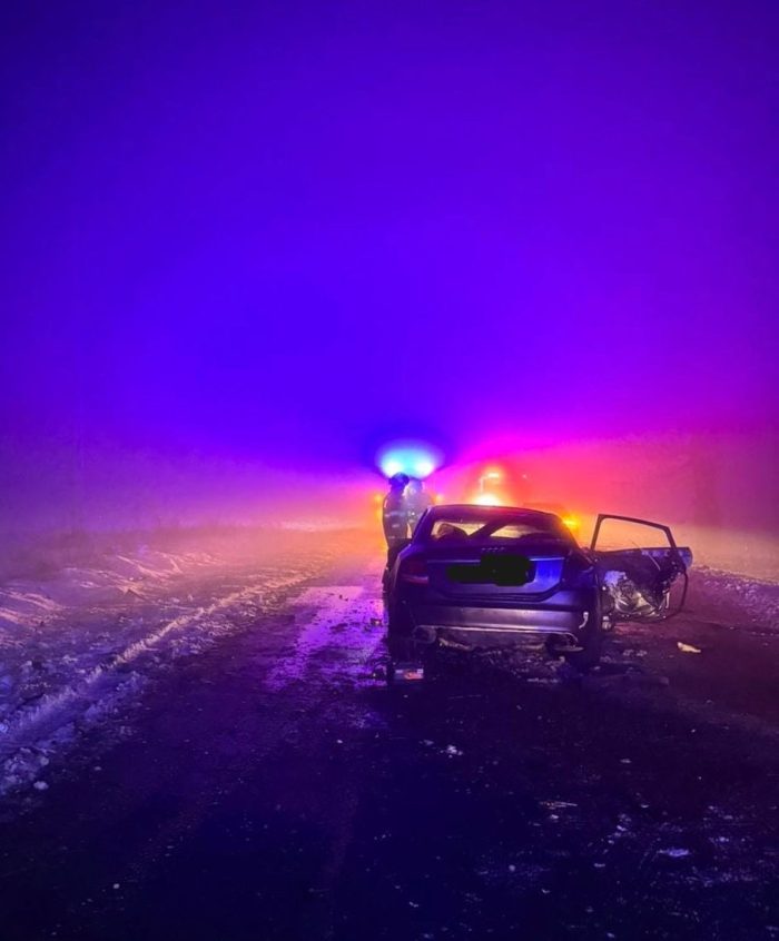 Poza pentru articolul Accident mortal la ieșire din Curtici spre Sântana. Un tânăr de 32 de ani a decedat, iar alți doi au fost răniți grav