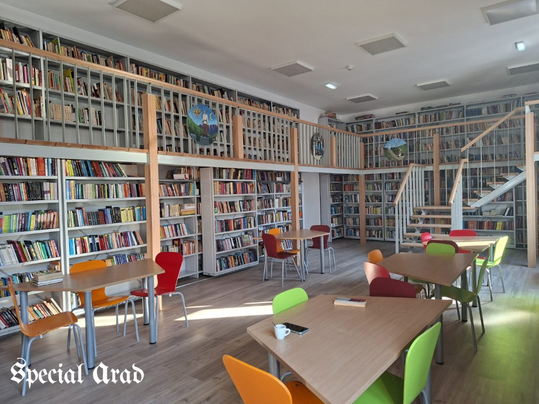 Poza pentru articolul VIDEO: Biblioteca Județeană din Arad s-a redeschis. Cum arată acum spațiile dedicate cititorilor