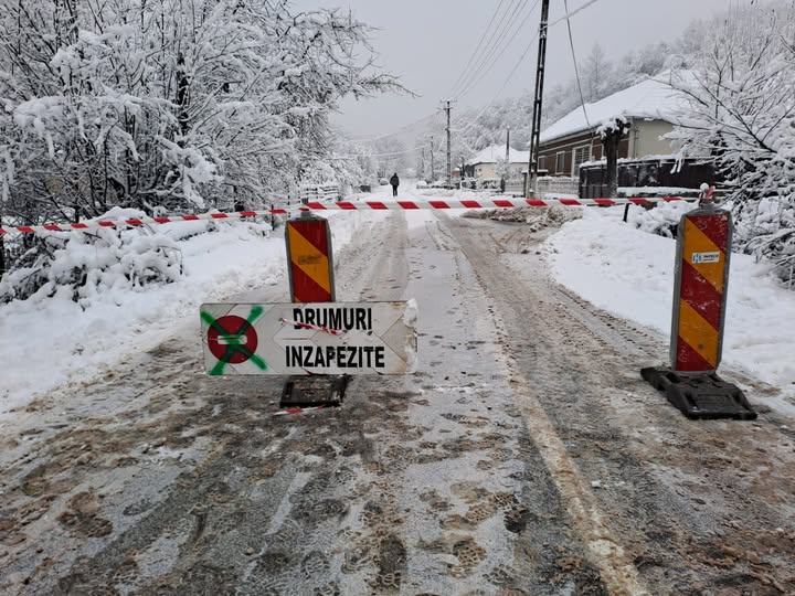 Poza pentru articolul CJA închide din nou drumul Slatina–Mădrigești, din cauza condițiilor meteo extreme
