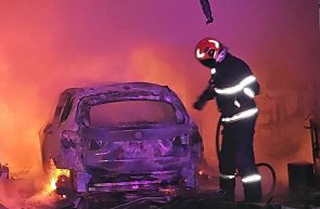 incendiu Adea mașină