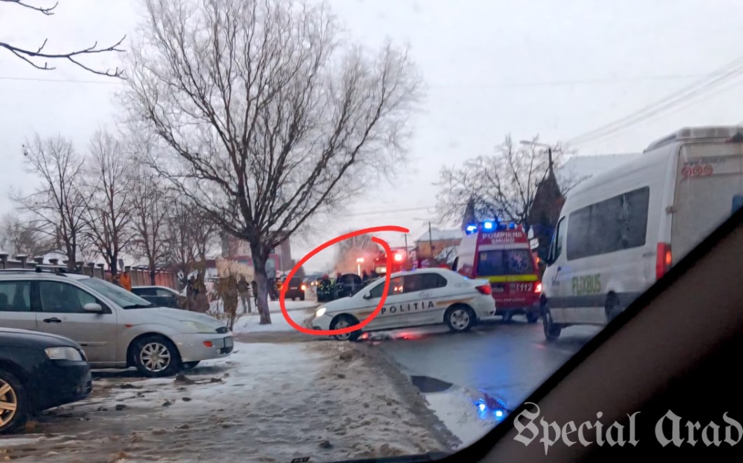 O mașină a prins foc în Bujac: ce s-a întâmplat?