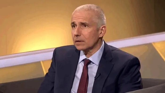 ministrul justiției învrăjbit