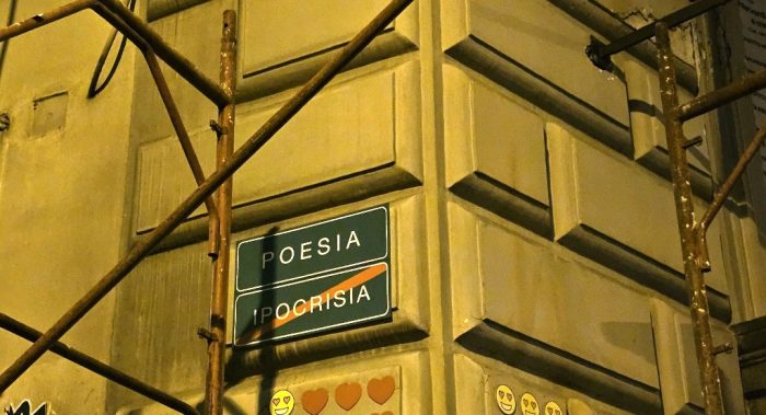 poezia nu ipocrizie