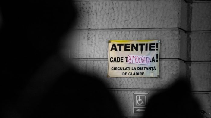 stiri ratate 45 atentie cade democratia