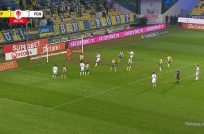 CCA arbitru