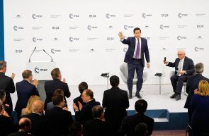 MARCO RUBIO, APLAUDAT LA SCENA DESCHISA