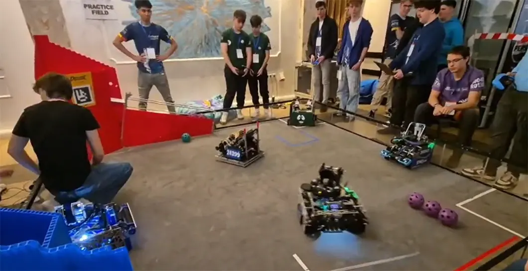 Poza pentru articolul Regionala Centru FIRST Tech Challenge 2026 începe la Alba Iulia: aproximativ 450 de elevi la start, printre care trei echipe de robotică din Arad