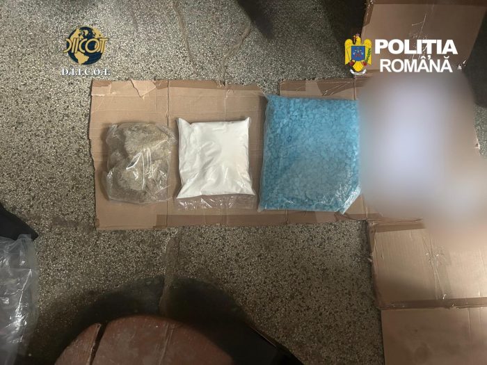 Poza pentru articolul Arad: Minor de 17 ani, arestat pentru trafic de droguri după un flagrant cu cantități impresionante