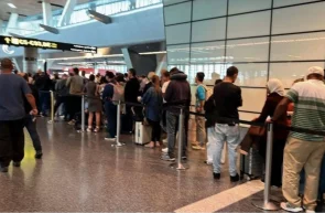 elevi profesori blocați în Dubai