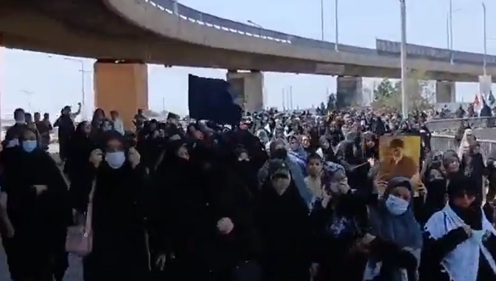 protest femei Iran - foto Alifya Sohail