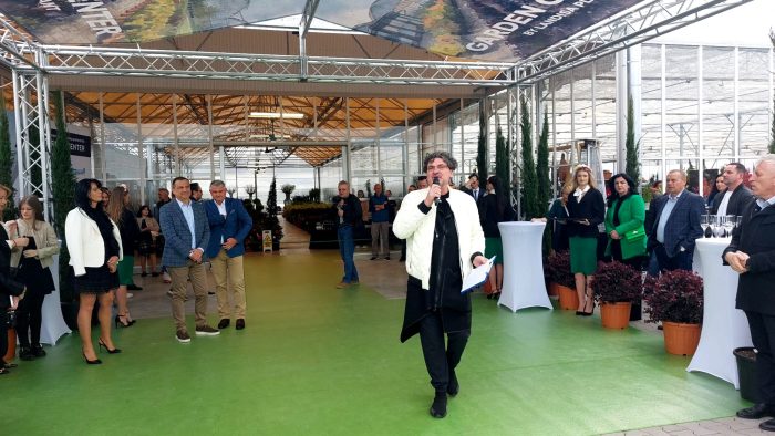 Poza pentru articolul N-ai cum să nu te-ndrăgostești de Landisa! Un spectaculos Garden Center s-a deschis la ieșirea din Arad