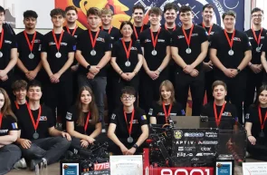 Echipa de robotică Delta Force din Arad, calificată la Campionatul Mondial FIRST în divizia roboților mari