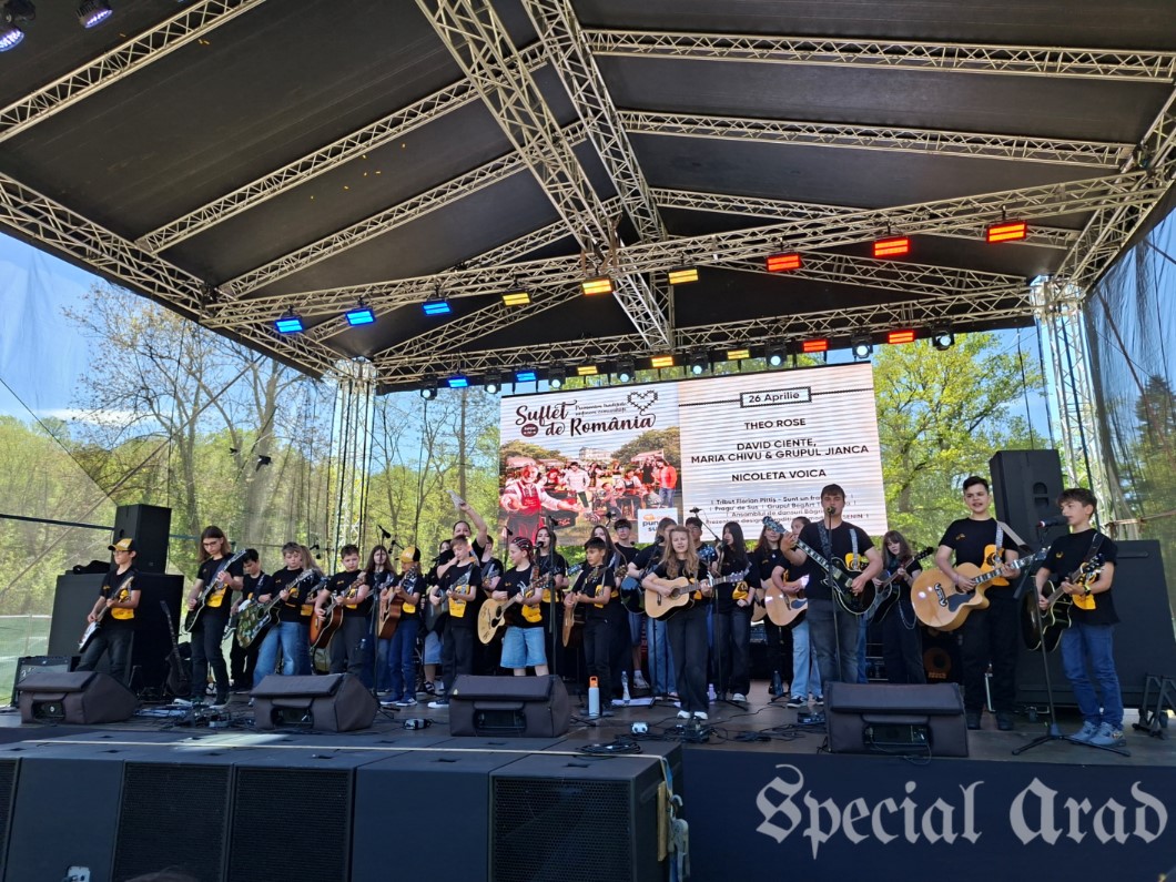 Poza pentru articolul Suflet de România, la Săvârșin: două zile în care tradiția a prins din nou viață