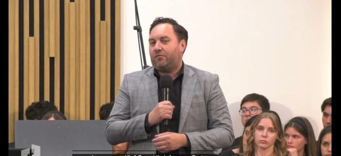 Poza pentru articolul De la o scânteie de credință, la o cetate a educației: Liceul Teologic Penticostal Arad a sărbătorit 35 de ani de existență