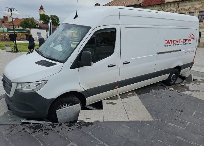 Poza pentru articolul Cine a încălcat legea pe șubreda Alee Borsec? Poliția are un răspuns; primarul Bibarț, cel puţin o problemă