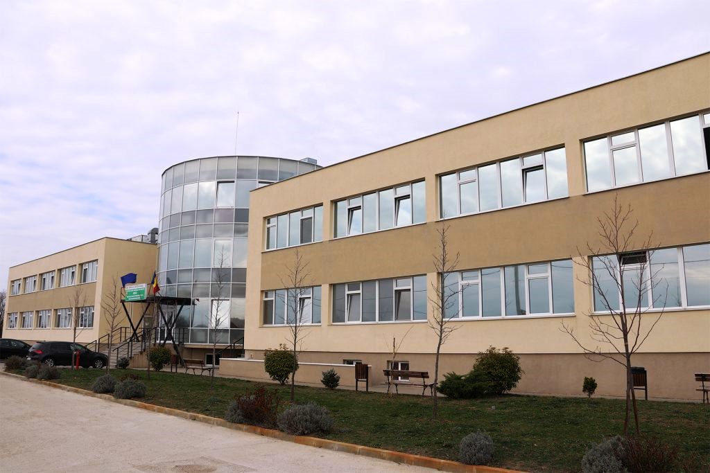 Poza pentru articolul Anchetă epidemiologică la spitalul din Ștei, după suspiciunea de hantavirus de la Arad, pacienți izolați preventiv şi acces interzis în unitate