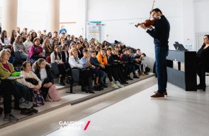 Stradivarius în Școli