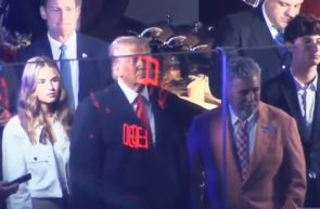Donald Trump, huiduit în timpul imnului național, la finala NBA