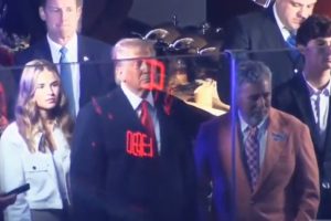 Donald Trump, huiduit în timpul imnului național, la finala NBA