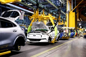 Ford a readus în fabrici sute de ingineri după ce sistemele AI au dat rateuri în controlul calității