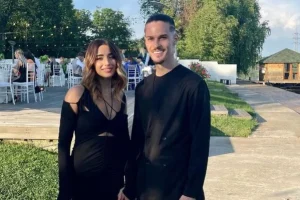 Dennis Man și soția sa