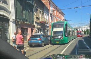 tramvaie blocate parcare șofer