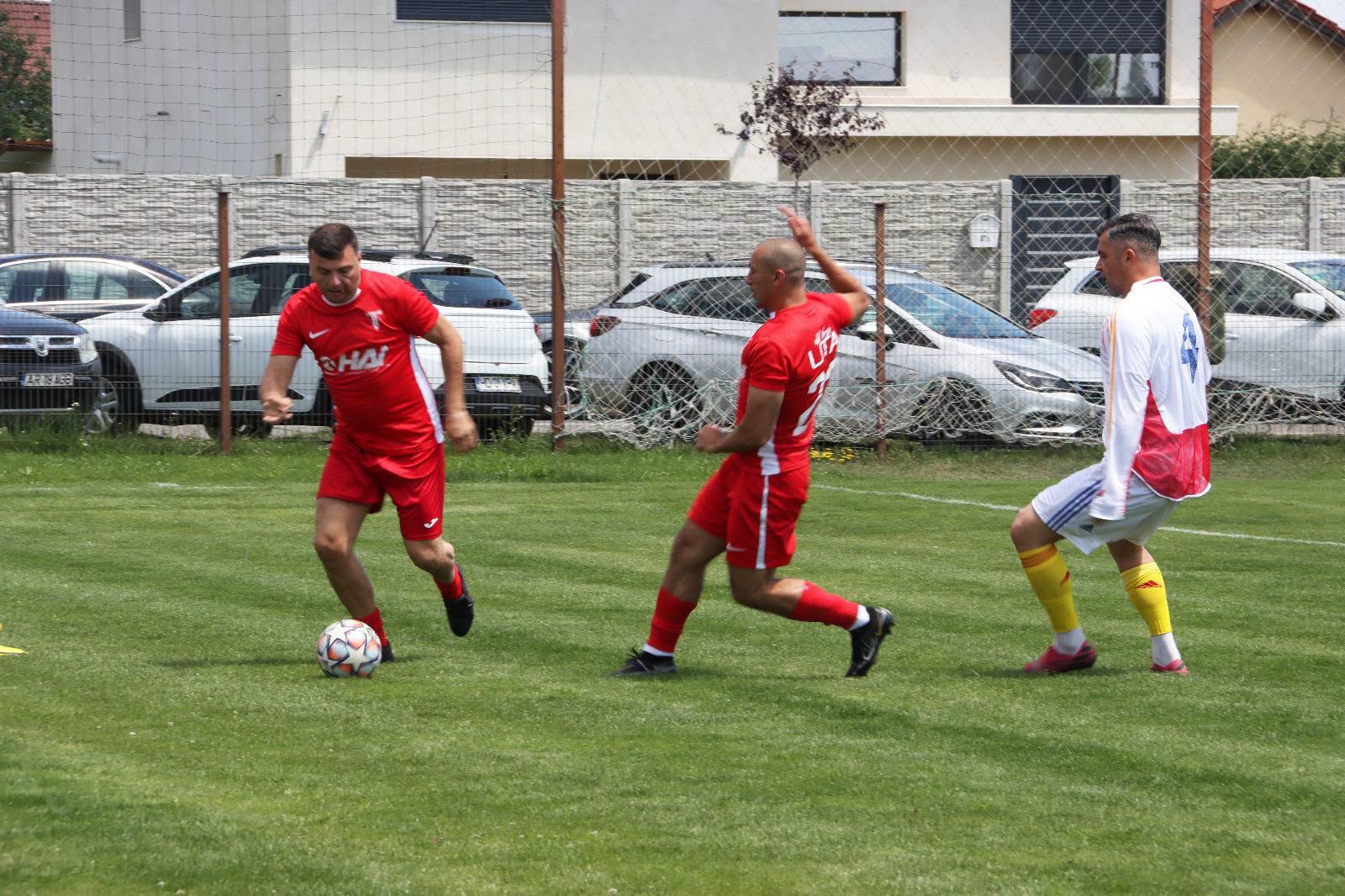 Departe și totuși lângă nimicul gol - GOOOOOL