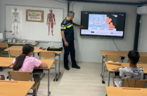Elevii din Șofronea, învățați să spună stop bullying-ului