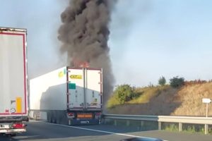 Incendiu la un autotren pe A1, între Arad și Timișoara
