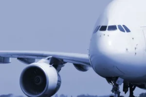 avion - companie aeriană - mutare temporară la Aeroportul Arad