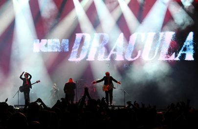 Kim Dracula Sziget Iulia Notaros
