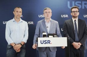 Ministrul Economiei Arad directori