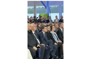 Lasconi critcă pe Nicușor Dan dupa faza cu șosetele
