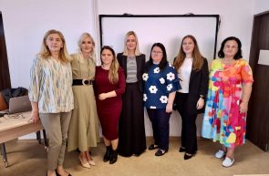 „Incluziune prin recuperare – o nouă șansă”: 109 copii și tineri cu CES și dizabilități vor beneficia de sprijin educațional și terapeutic la Arad