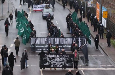 marș neonaziști în Magdeburg AfD