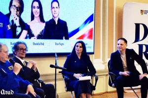 Astronautul Dumitru Prunariu și criticul de artă Radu Varia, la Arad