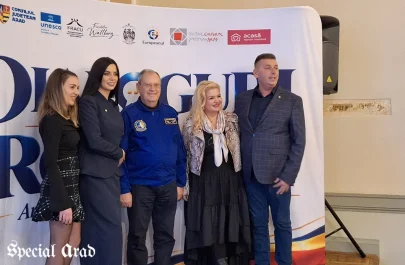 Astronautul Dumitru Prunariu și criticul de artă Radu Varia, la Arad (5)