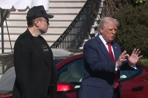 Cuibul de Vultur al lui Adolf Hitler și mașina zburătoare a lui Elon Musk