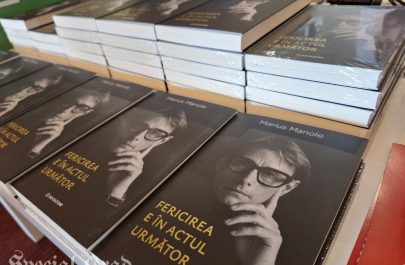 Marius Manole și-a lansat la Arad cartea Fericirea e în actul următor (3)