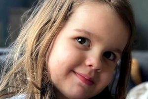 O veste cutremurătoare a schimbat totul pentru familia Emmei, o fetiță de 3 ani din Arad