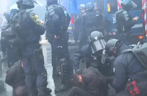 Violențe la Paris după proteste masive în toată Franța. Sute de mii de oameni au ieșit în stradă împotriva scumpirilor și inegalității
