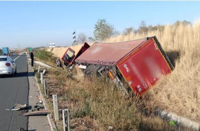 accident a1 deva arad tir rasturnat
