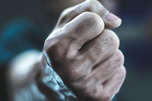 agresiune violență - foto Hunain Bin Shahid - Pexels