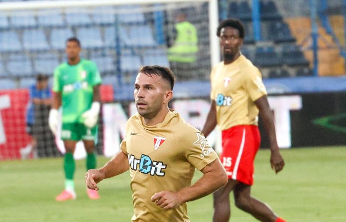 UTA, în genunchi la Botoșani! Echipa lui Mihalcea a pierdut încă de la start partida din Moldova
