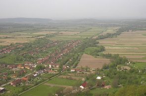 comasare comune - comuna Dezva văzută de sus - Foto Imre Szodorai - www.panoramio.com / Wikipedia