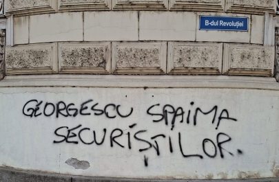 Absurdul birocrației românești. „Georgistul” care a vandalizat Trezoreria a fost identificat, dar instituțiile se împiedică în proceduri