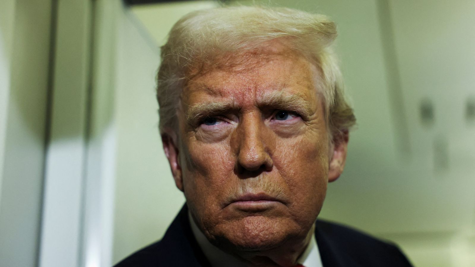 skynews-donald-trump-air-force-one_7092064.jpg